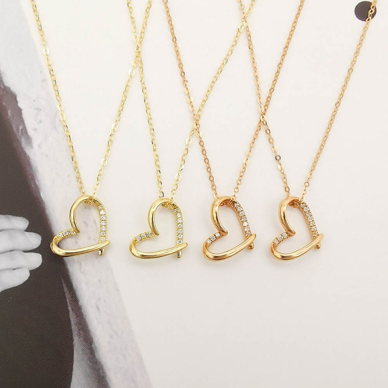 Collar de diamantes naturales en forma de corazón en oro de 18 quilates