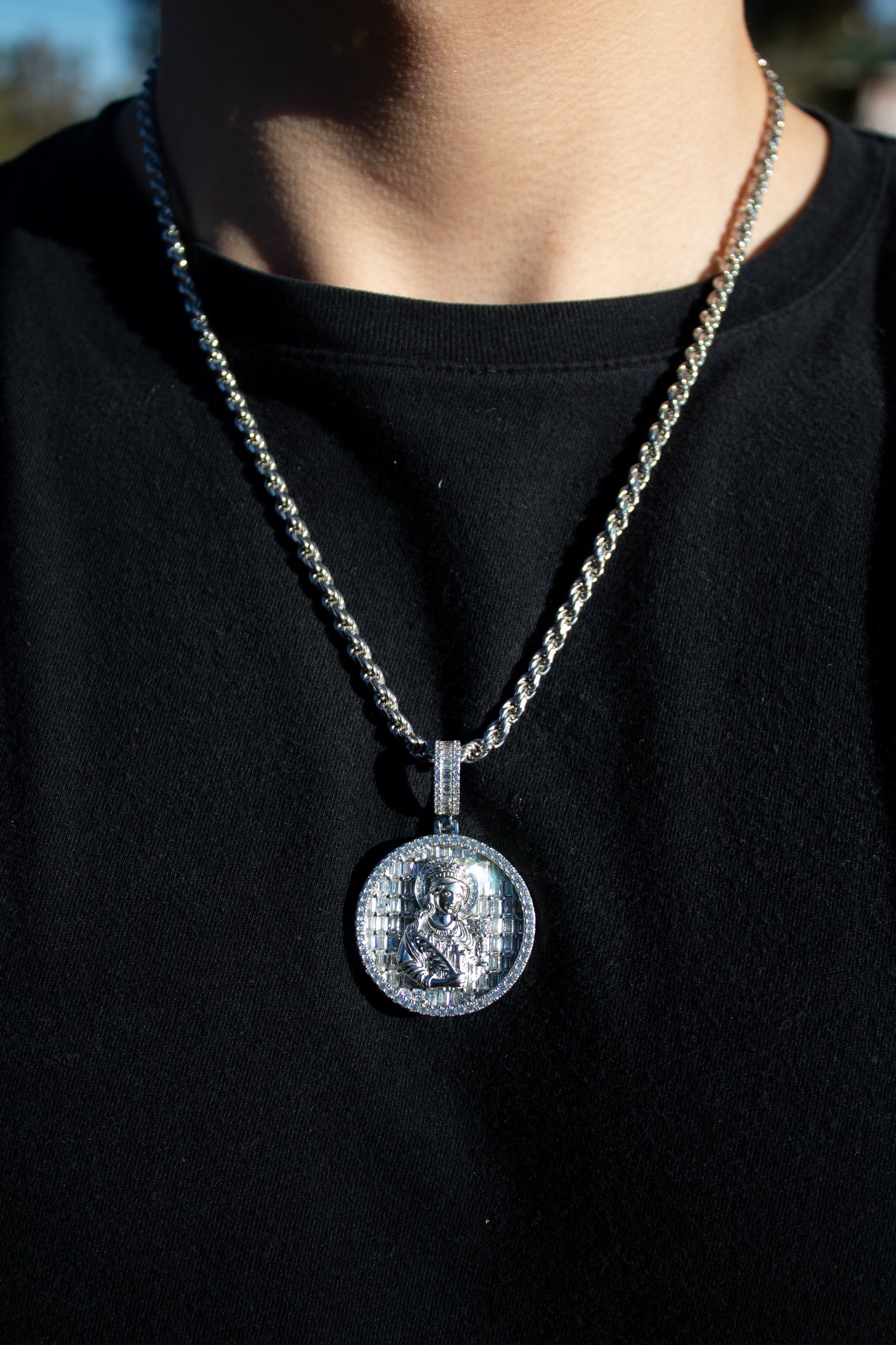 Medalla colgante de la Virgencita de Walsingham