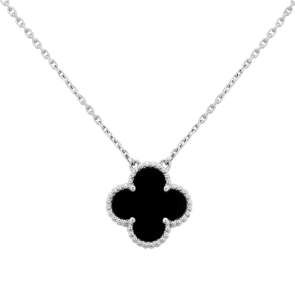 Collar de hoja de trébol