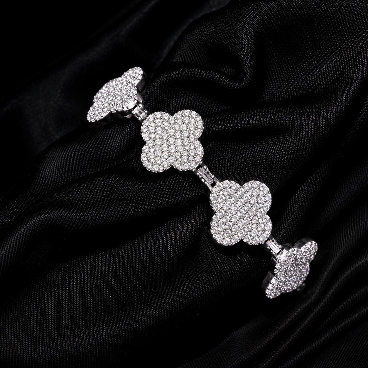 Royal Clover VVS Bracelet (15mm)