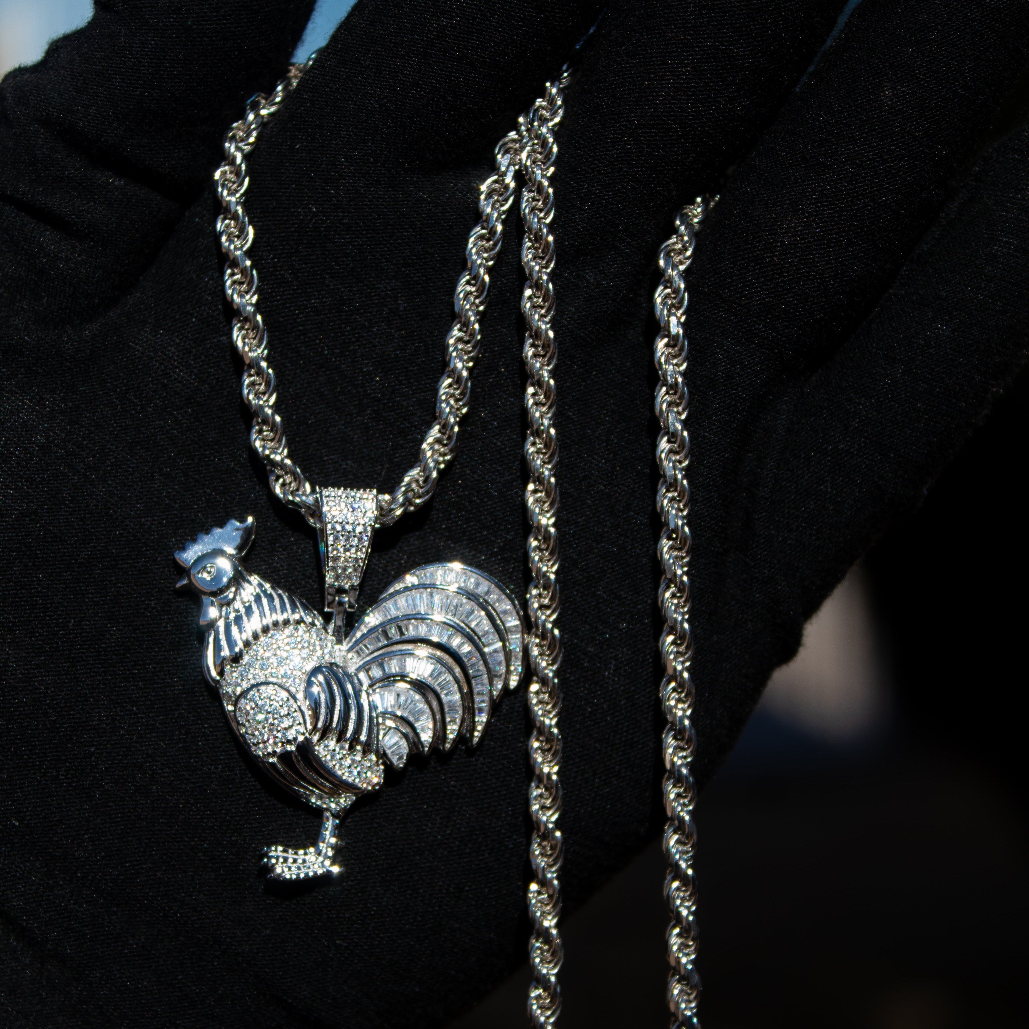 Gallo Pendant