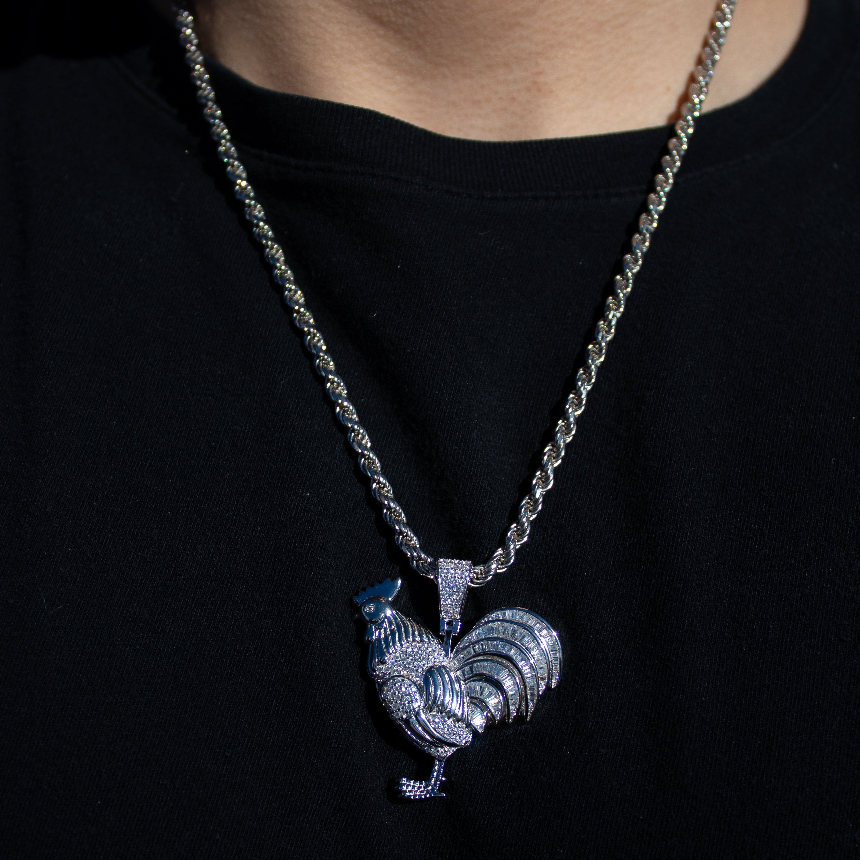 Gallo Pendant