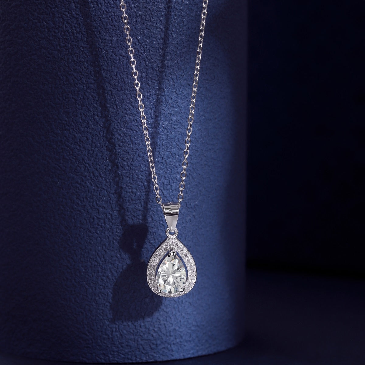 Collar de diamantes blancos