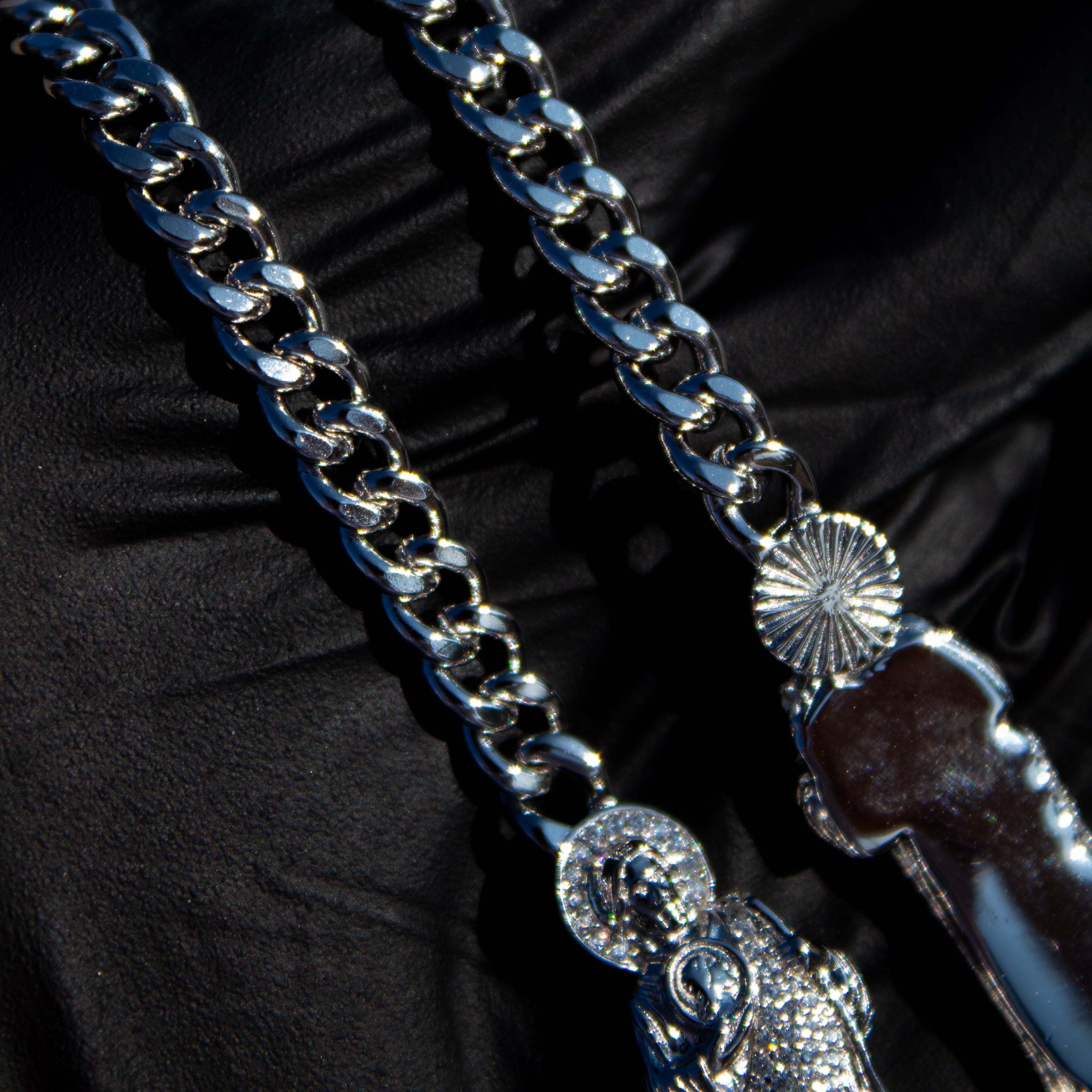 San Judas / Cuban Bracelet (5mm / 10mm)