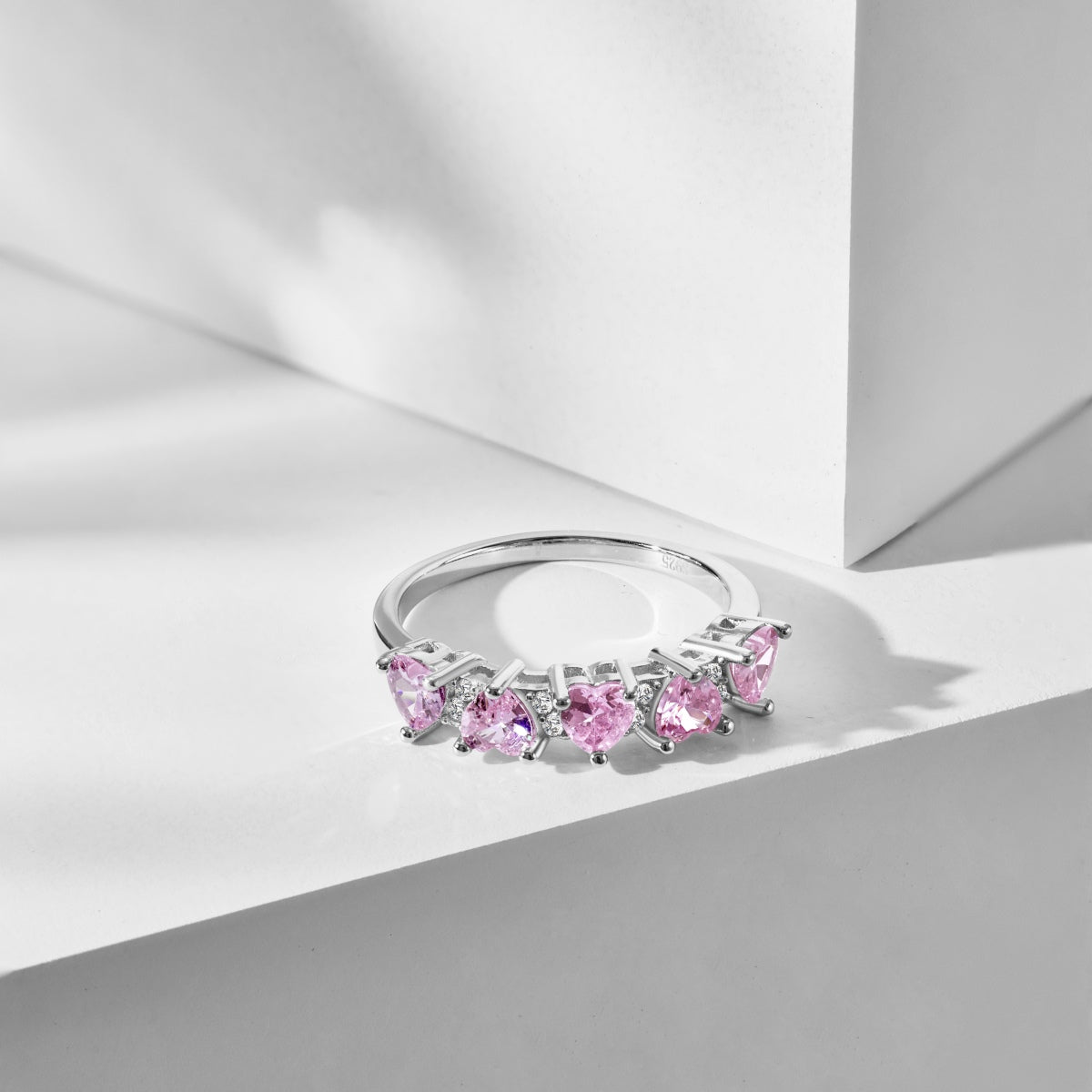 Anillos de diamantes con forma de corazón