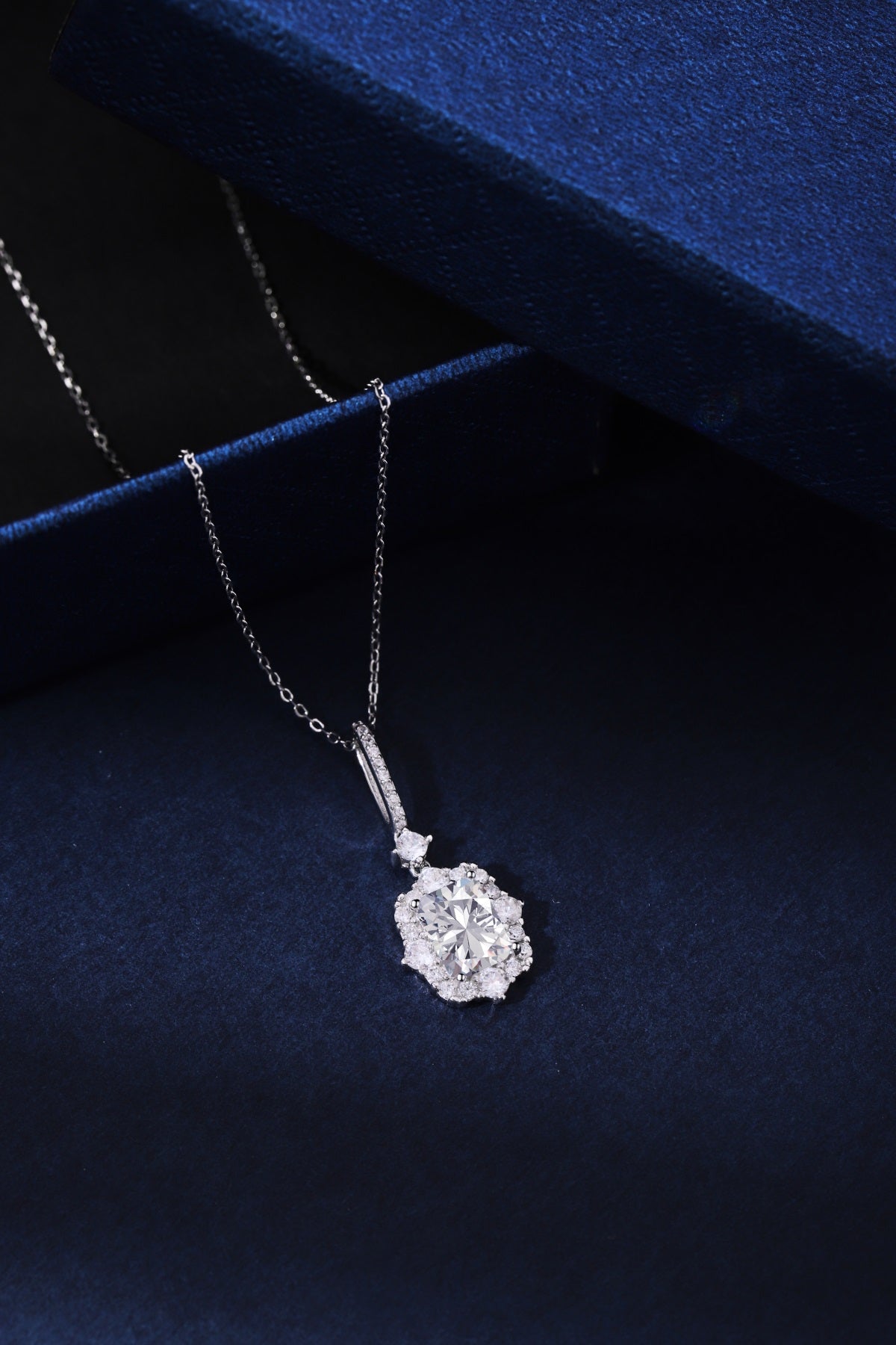 Collar de diamantes blancos