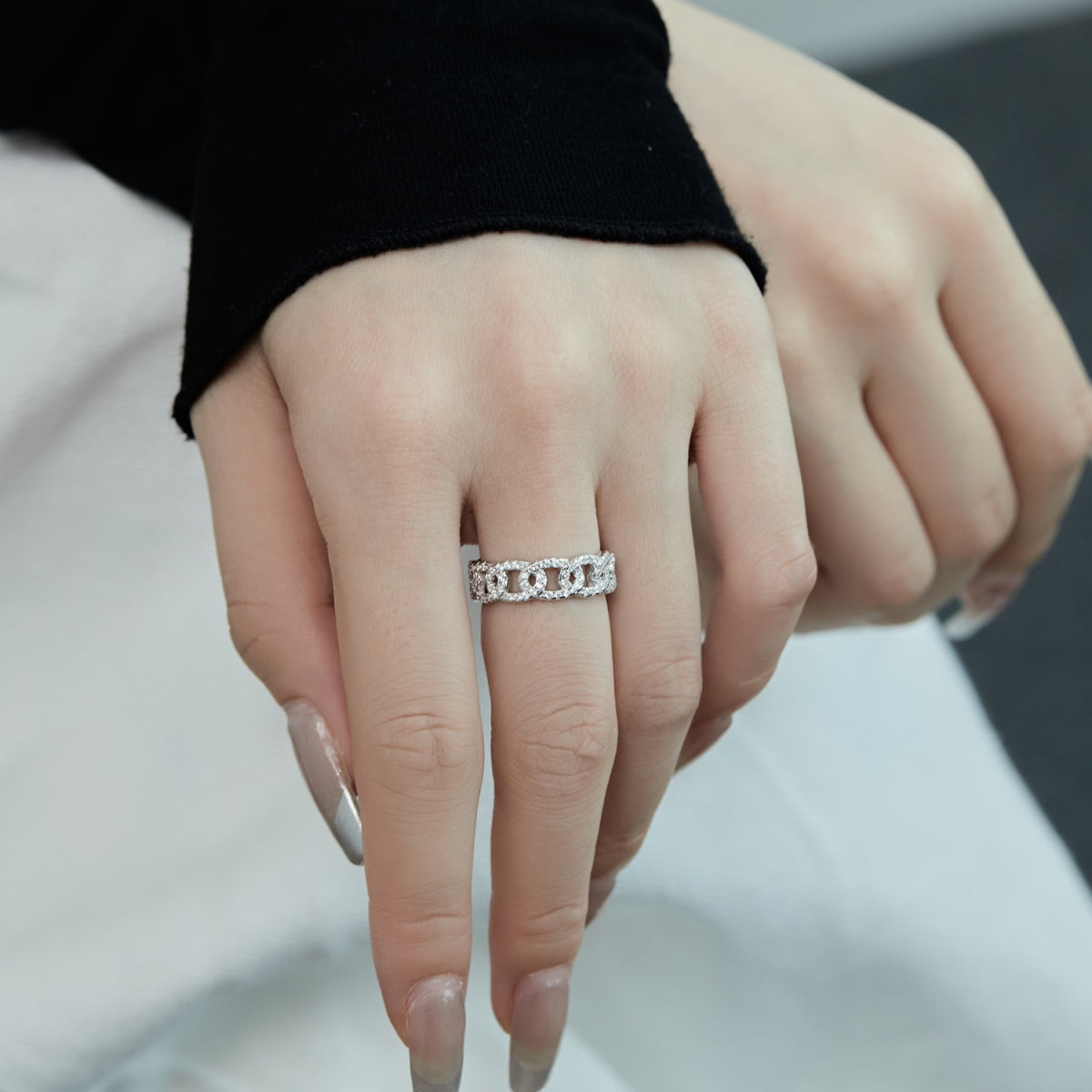 Anillo de diamantes cubanos