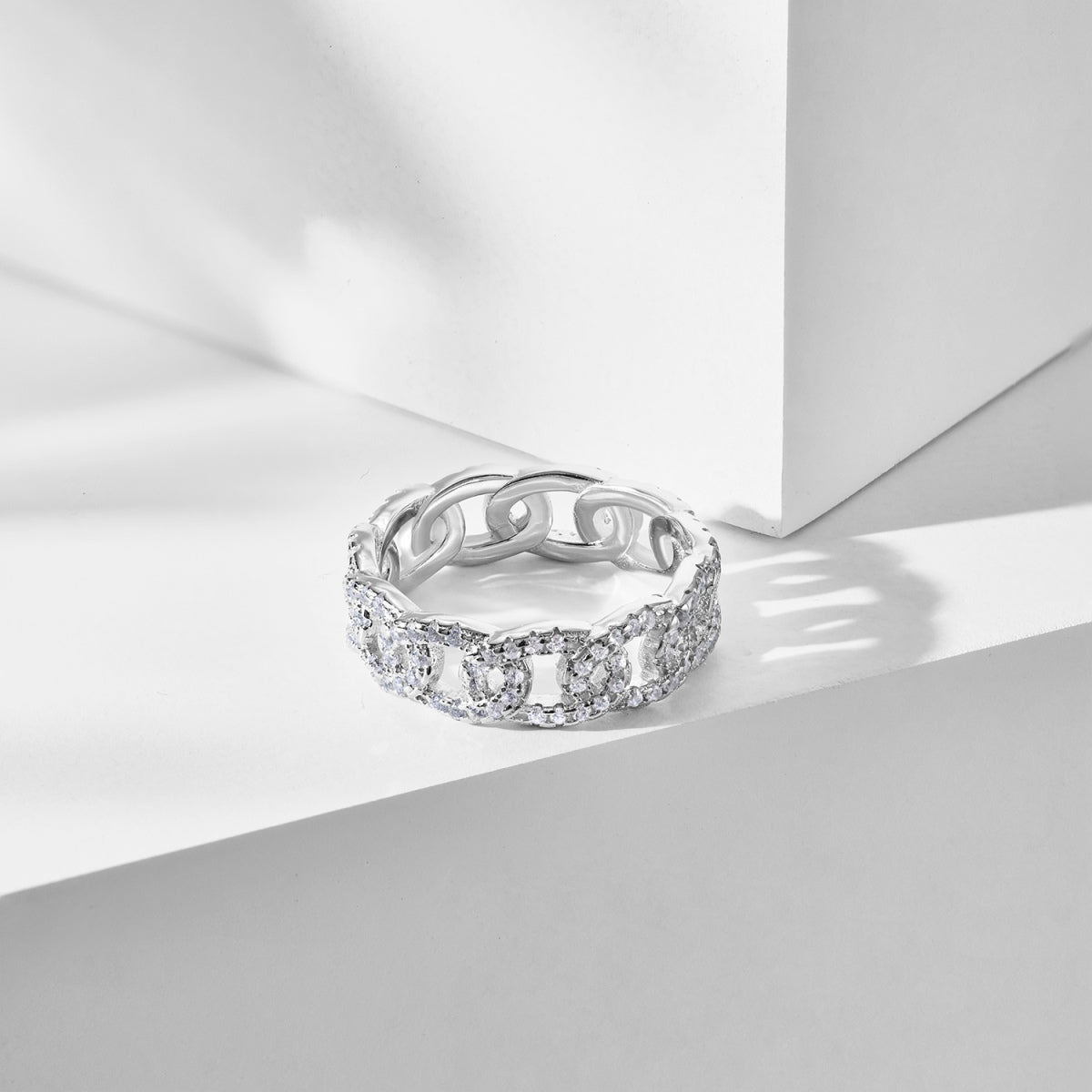 Anillo de diamantes cubanos