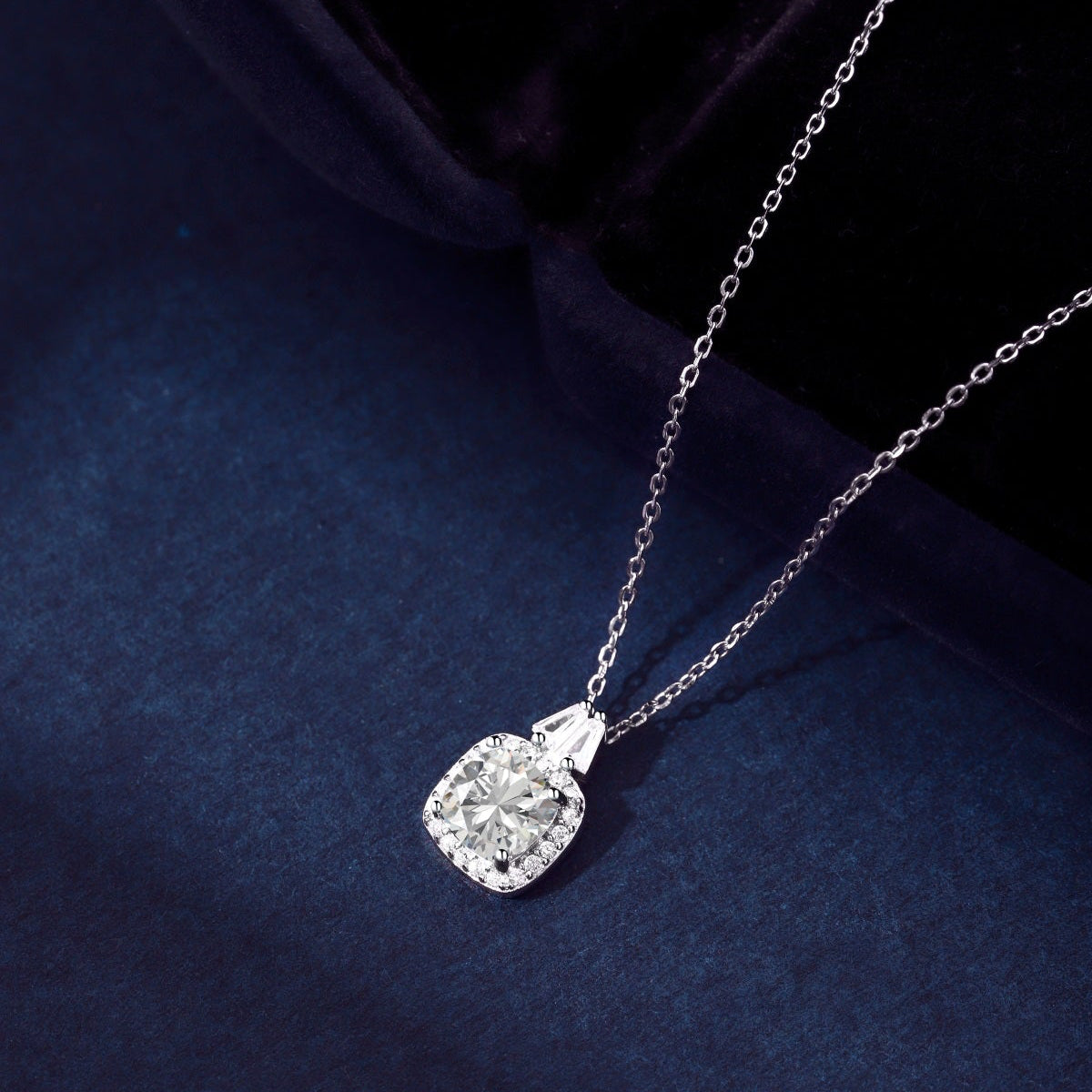 Collar de diamantes blancos