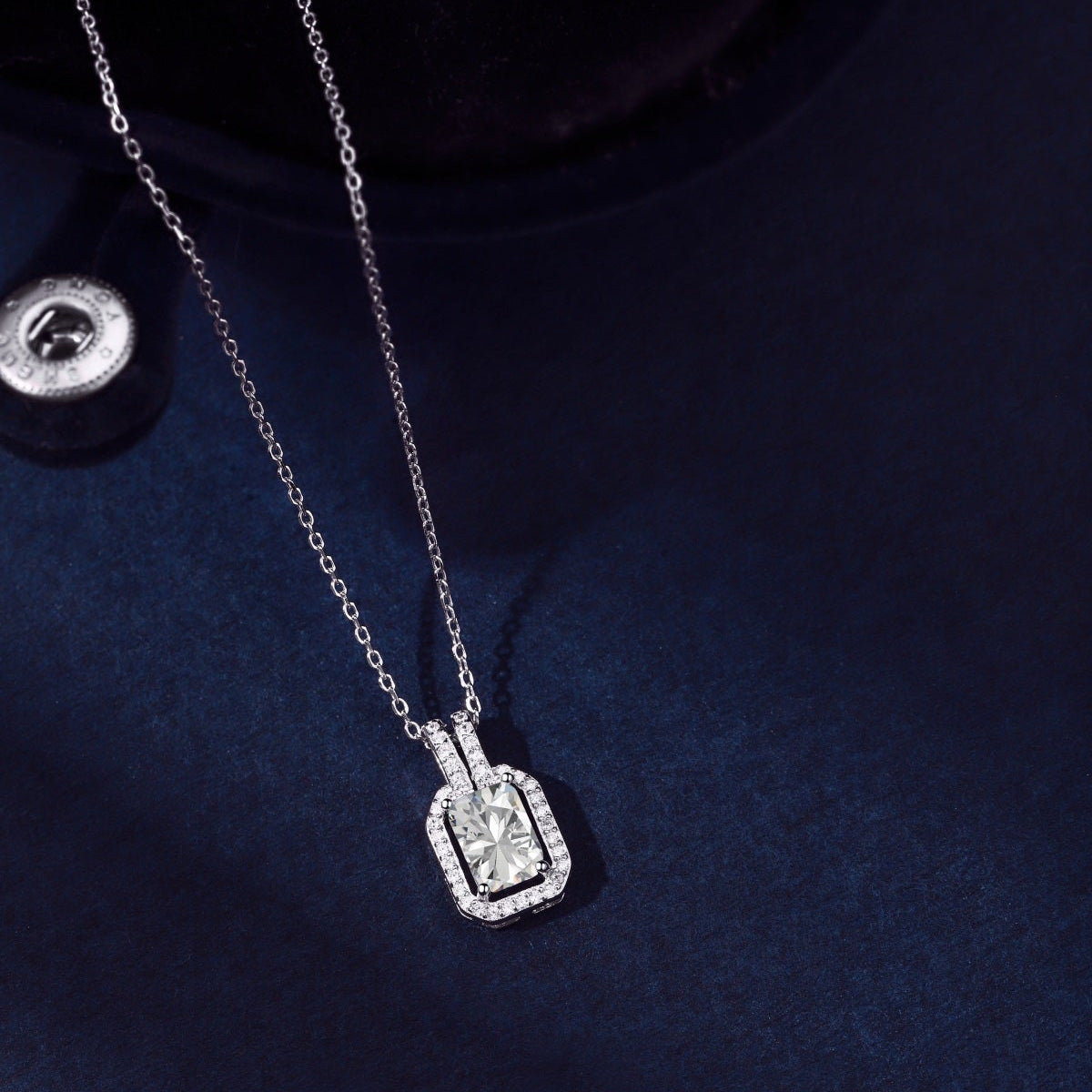Collar de diamantes blancos