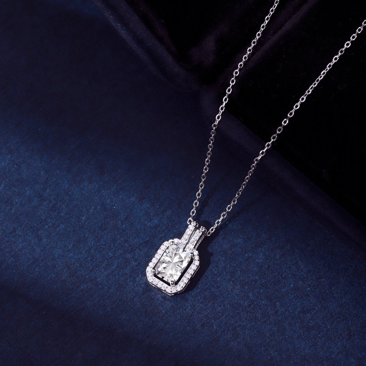 Collar de diamantes blancos