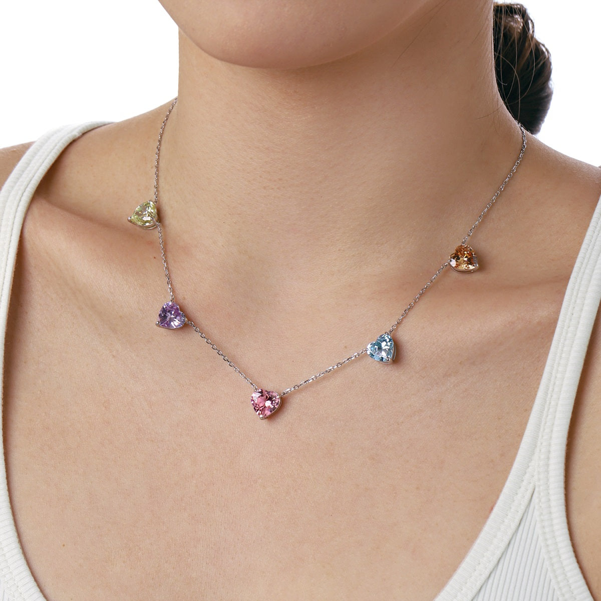 Collar de corazón colorido