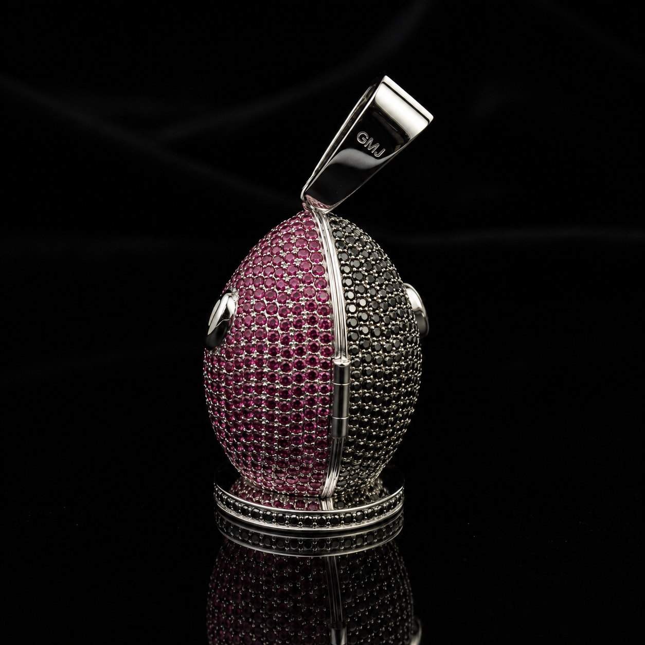 Elegua VVS Pendant