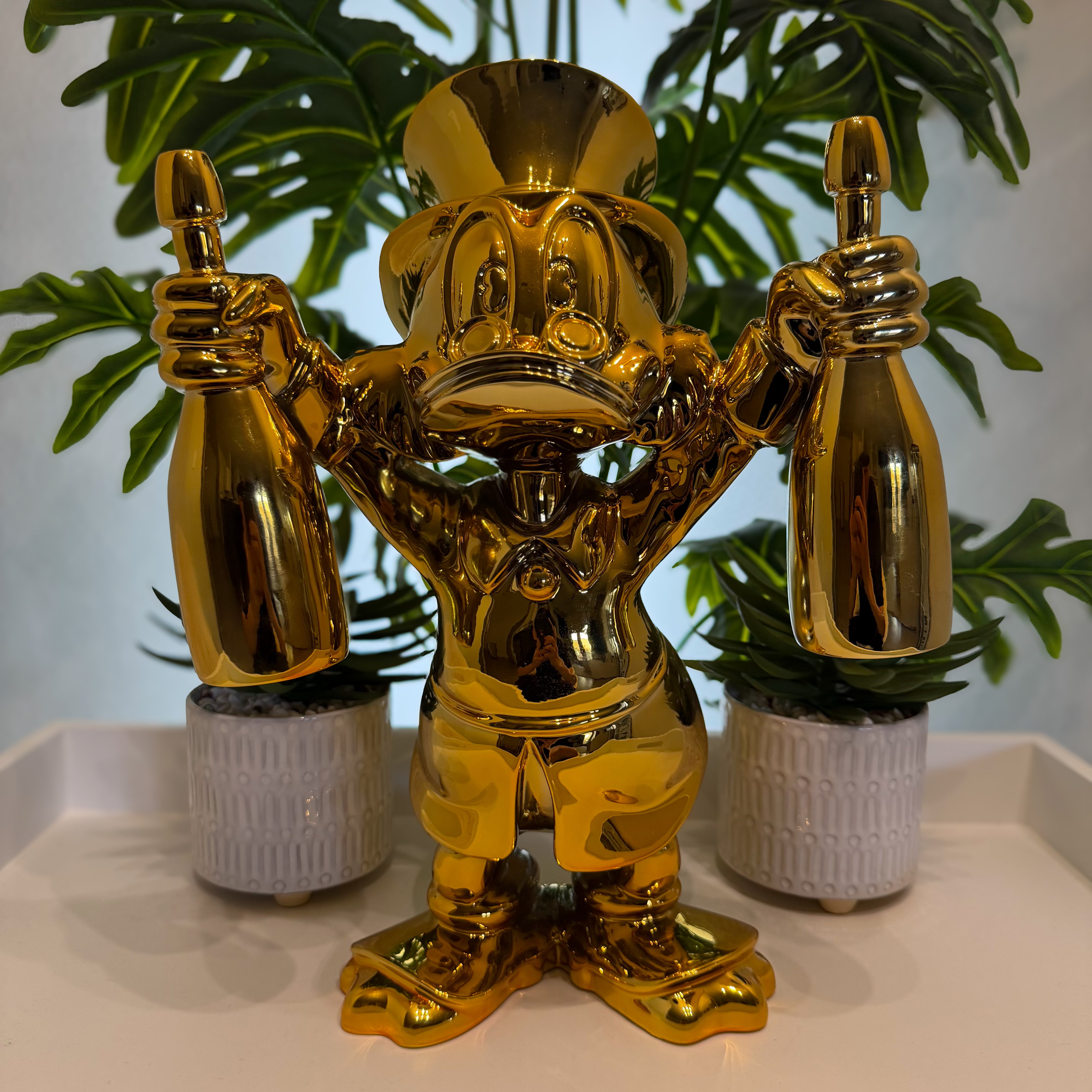 Millionaire Gold Duck Figerglass