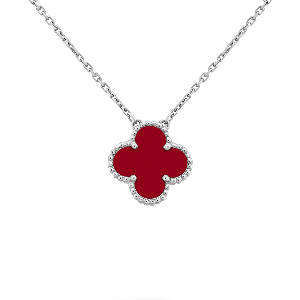 Collar de hoja de trébol
