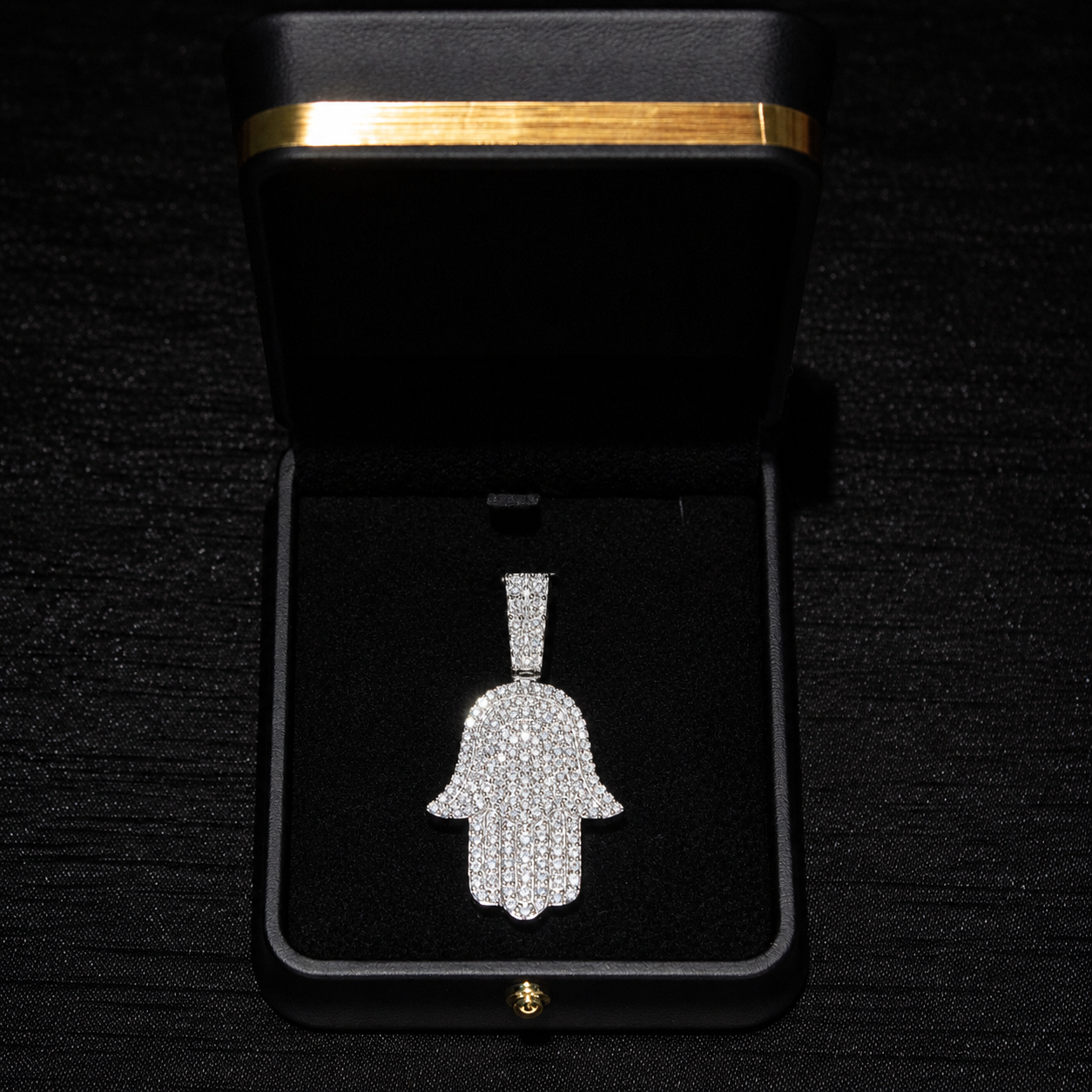 Hamsa VVS Pendant