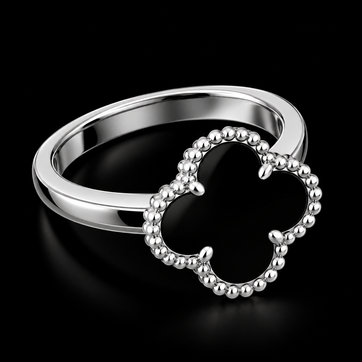 Clover Ring