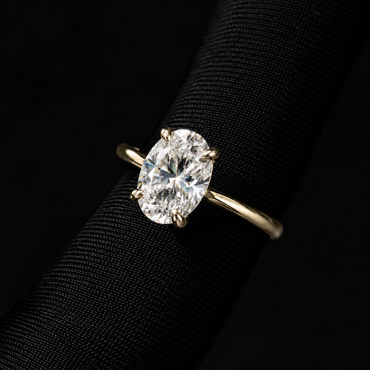 10K Gold Oval Royale VVS Ring
