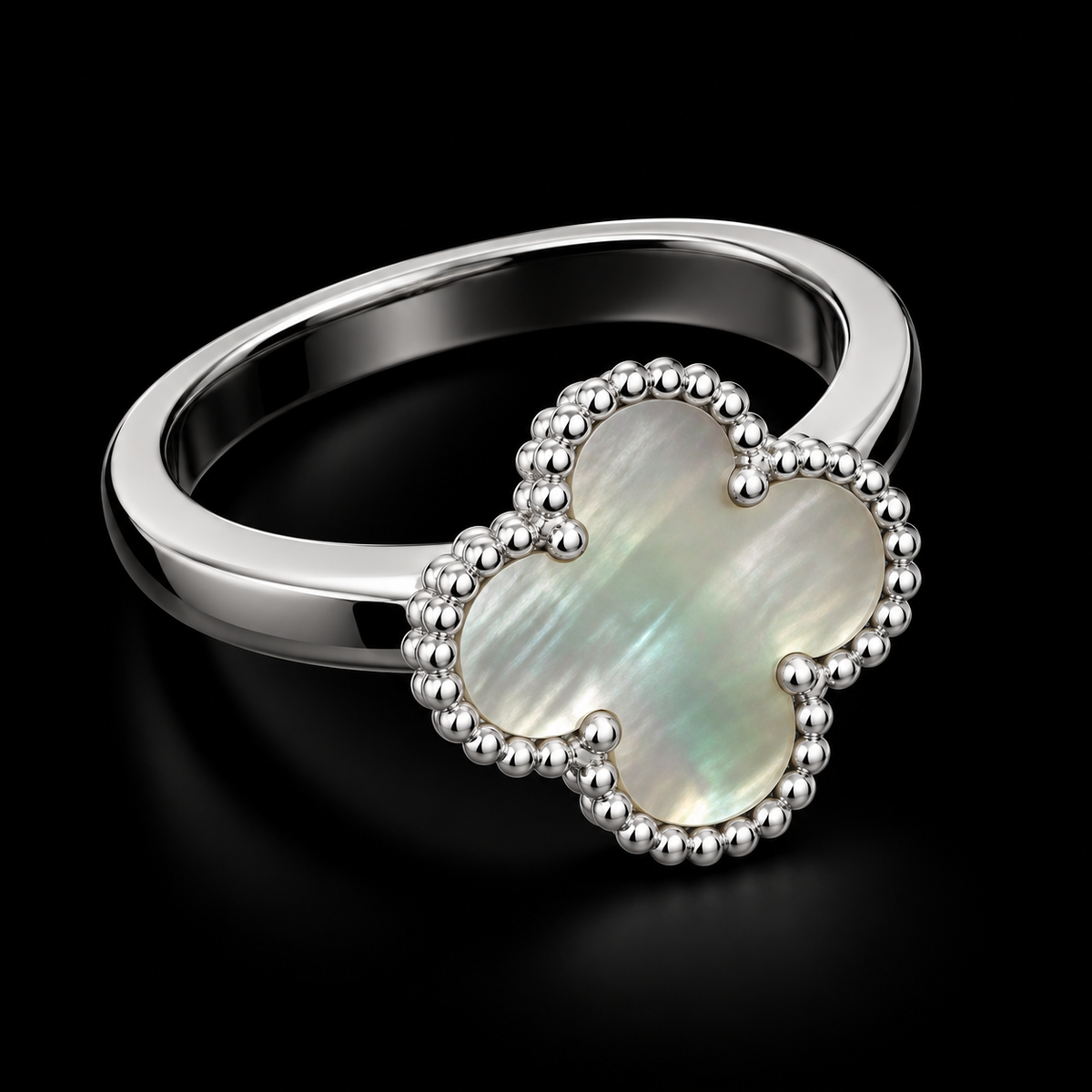 Clover Ring
