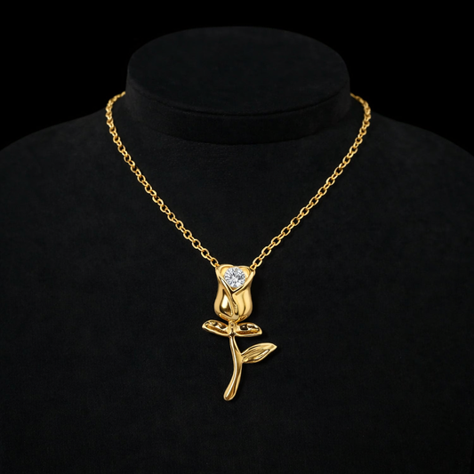 18K Gold Flower Natural Diamond Necklace