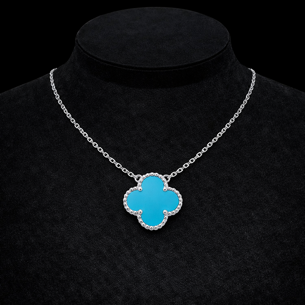 Collar de hoja de trébol