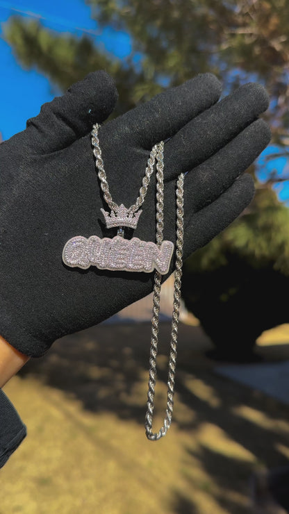 Queen Pendant